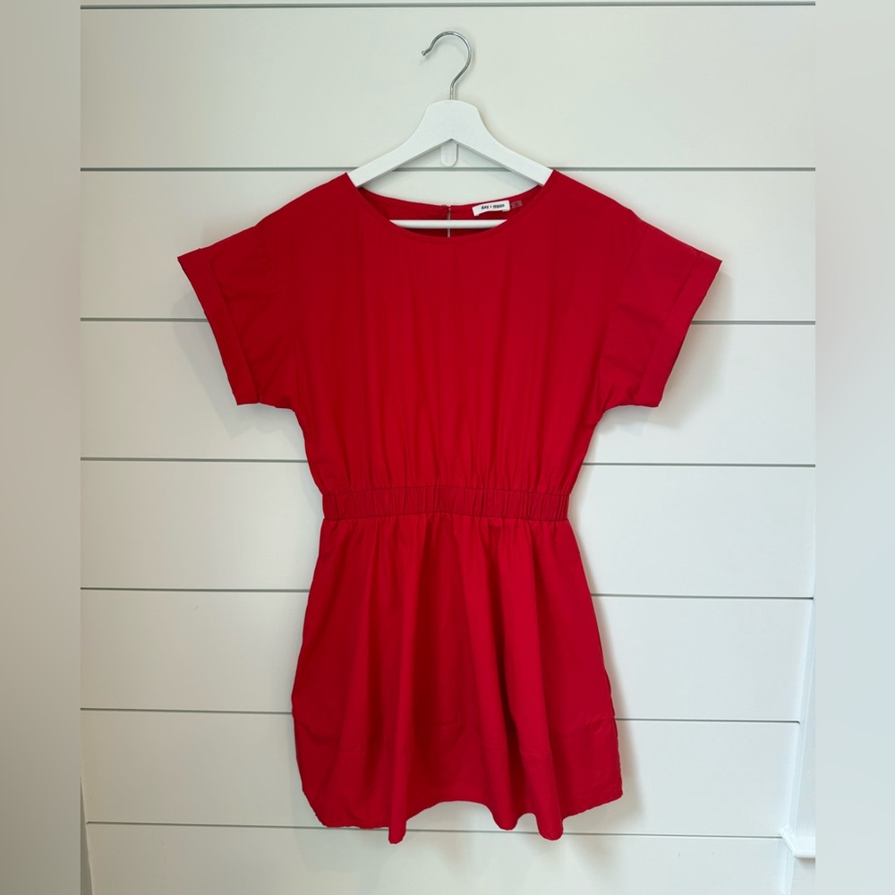 Day + Moon Red Short Sleeve Bubble Hem Mini Dress
